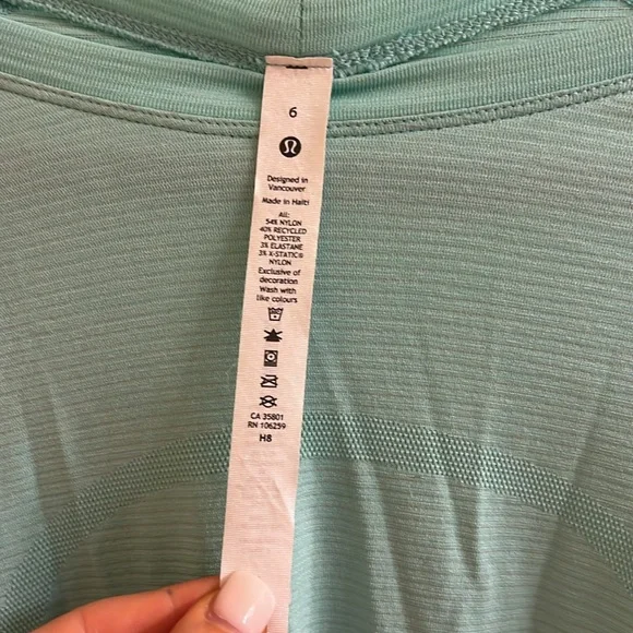 EUC Lululemon Women’s Swiftly Tech Long Sleeve Shirt Mint Blue Green- Size 6 - Picture 3 of 7